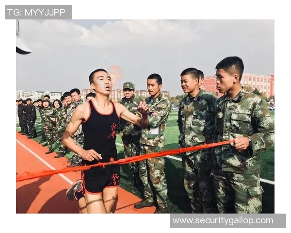 三位足球明星头像女孩展现运动魅力与青春风采，激励女性勇敢追梦