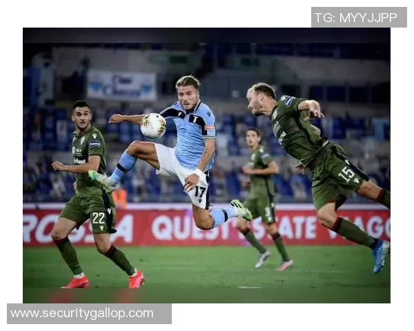 亚洲足坛巨星风采展现追寻绿茵场上荣耀与辉煌瞬间